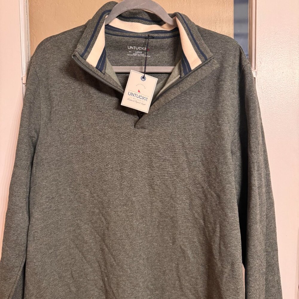 Untuckit Half zip pullover mens Large